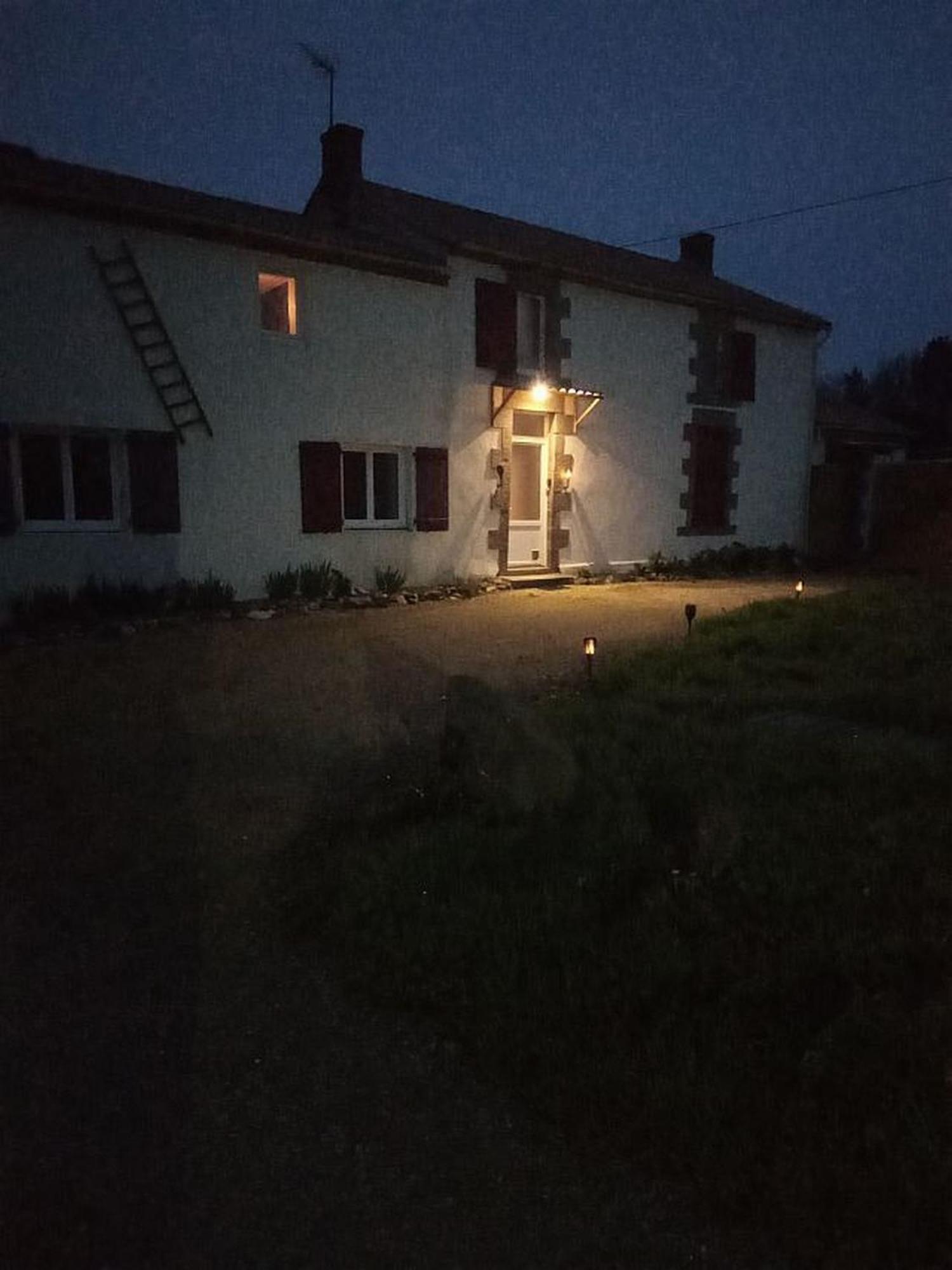 Chambre A La Campagne La Roche-sur-Yon Exterior photo